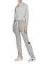 模特儿示范图 - 点击放大 - JAMES PERSE - 拼色条纹纯棉抽绳休闲裤