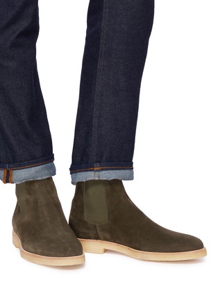 模特儿示范图 - 点击放大 - COMMON PROJECTS - 绒面真皮切尔西靴