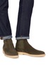 模特儿示范图 - 点击放大 - COMMON PROJECTS - 绒面真皮切尔西靴
