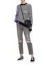 模特儿示范图 - 点击放大 - DOUBLE RAINBOUU - 拼色衣袖斑马纹混羊毛针织衫
