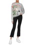 模特儿示范图 - 点击放大 - ALEXANDER MCQUEEN - 仙鹤及花卉刺绣纯棉卫衣