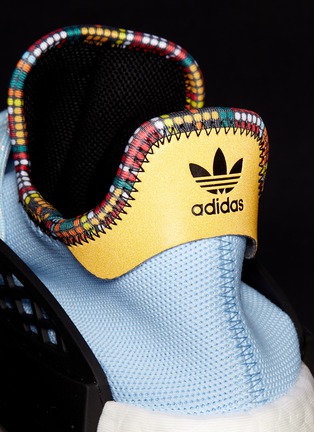  - ADIDAS BY PHARRELL WILLIAMS - SOLARHU NMD中文字刺绣不对称针织运动鞋