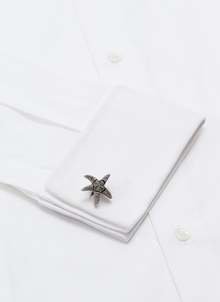 模特儿示范图 - 点击放大 - TATEOSSIAN - 搪瓷海星造型氧化金属袖扣