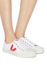 模特儿示范图 - 点击放大 - VEJA - Wata V字拼贴有机棉帆布运动鞋