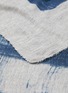 细节 –点击放大 - ANDRÉ FU LIVING - Petrolio羊绒混莫代尔及丝毛毯－淡蓝色及灰色