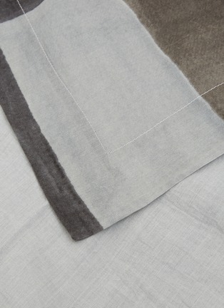 细节 –点击放大 - SOCIETY LIMONTA - 几何水墨画床罩－烟灰色