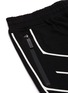  - BLACKBARRETT - 拼色几何条纹侧拉链短裤