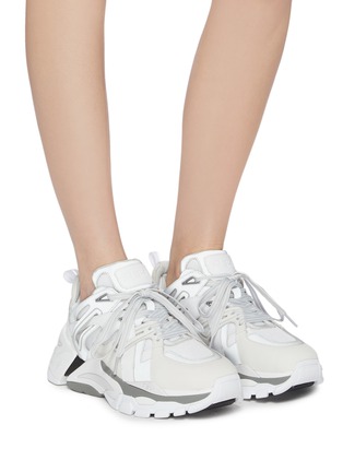 模特儿示范图 - 点击放大 - ASH - Flash真皮网格拼接网眼布运动鞋