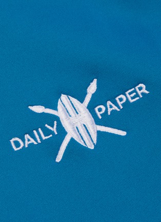  - DAILY PAPER - 品牌名称条状布饰拼贴夹克
