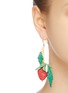 模特儿示范图 - 点击放大 - KENNETH JAY LANE - 草莓造型珠饰吊坠耳环