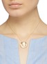 模特儿示范图 - 点击放大 - SARAH & SEBASTIAN - 'Large Leaf' 10k yellow gold pendant necklace