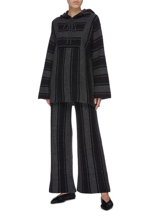 模特儿示范图 - 点击放大 - THE ROW - Culotta条纹羊绒混丝针织喇叭裤