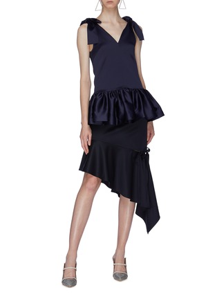 模特示范图 - 点击放大 - MING MA - 不对称垂坠裙摆系结混羊毛半裙