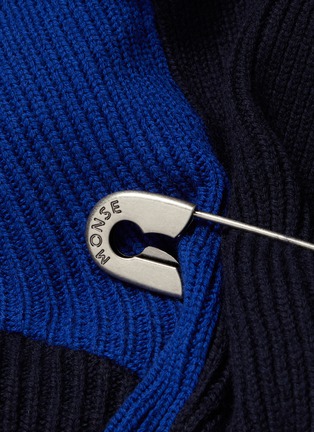  - MONSE - 回形针围巾式拼接设计美丽诺羊毛针织衫