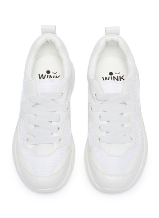 模特儿示范图 - 点击放大 - WINK - Bagel儿童款拼接设计厚底运动鞋