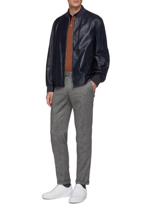 模特儿示范图 - 点击放大 - BRUNELLO CUCINELLI - 拼色衣领及袖口珠地布polo衫
