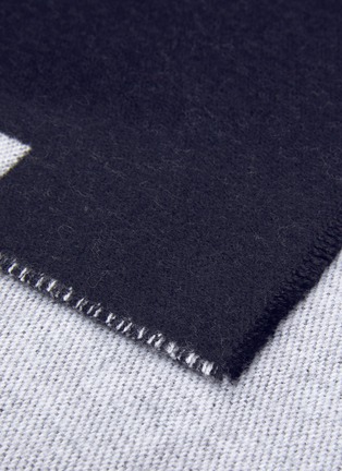 细节 - 点击放大 - BALENCIAGA - Macro Logo品牌名称羊毛围巾