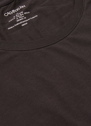 细节 - 点击放大 - CALVIN KLEIN UNDERWEAR - 纯色棉质T恤