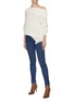 模特儿示范图 - 点击放大 - STELLA MCCARTNEY - 品牌名称条纹高腰修身有机棉牛仔裤