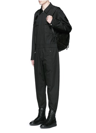 模特儿示范图 - 点击放大 - ALEXANDERWANG - 几何徽章纯棉工装连体裤