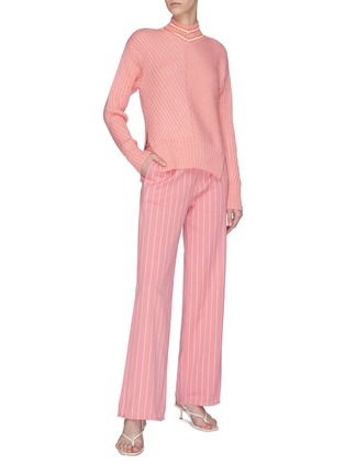 模特儿示范图 - 点击放大 - MAGGIE MARILYN - POWERFUL IN PINK拼色条纹有机棉长裤