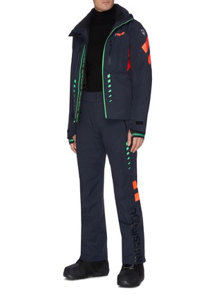 模特儿示范图 - 点击放大 - ROSSIGNOL - HERO拼色不规则斜纹功能夹棉滑雪裤