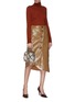 模特示范图 - 点击放大 - GANNI - 包裹式漆皮半裙