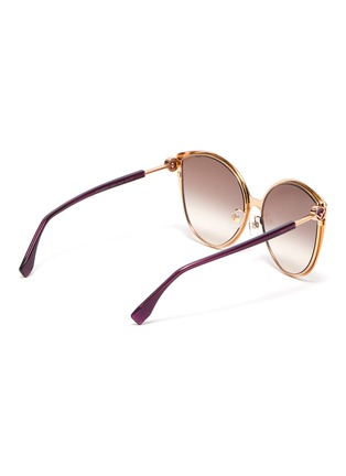 模特儿示范图 - 点击放大 - FENDI - OVERSIZE品牌名称蝴蝶形金属太阳眼镜