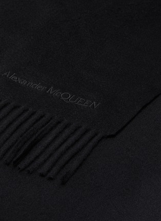 细节 - 点击放大 - ALEXANDER MCQUEEN - logo流苏羊绒围巾
