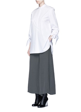 模特儿示范图 - 点击放大 - TIBI - 扭结袖口纯棉衬衫