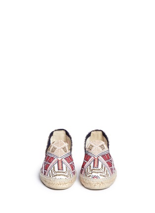 模特示范图 - 点击放大 - MANEBÍ - 'Yucatan' cross stitch canvas espadrilles