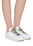 模特儿示范图 - 点击放大 - STELLA MCCARTNEY - X adidas STAN SMITH彩虹系带运动鞋