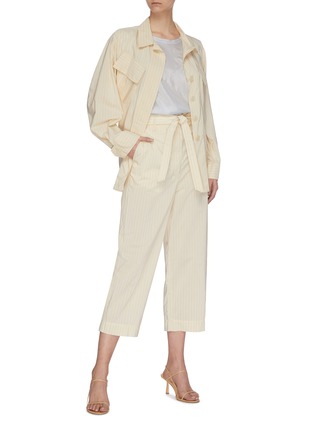 模特儿示范图 - 点击放大 - BARENA - VANNA腰带翻盖口袋拼色条纹混棉工装夹克