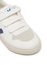 细节 - 点击放大 - VEJA - V-10幼儿款魔术贴搭带拼接设计V字拼贴真皮运动鞋