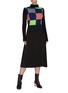 模特儿示范图 - 点击放大 - VICTORIA BECKHAM - 高领拼色格纹羊毛针织衫