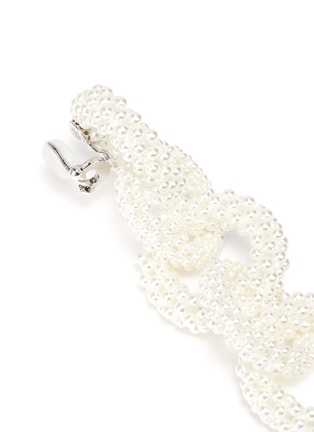 链条造型人造珍珠吊坠夹耳耳环展示图