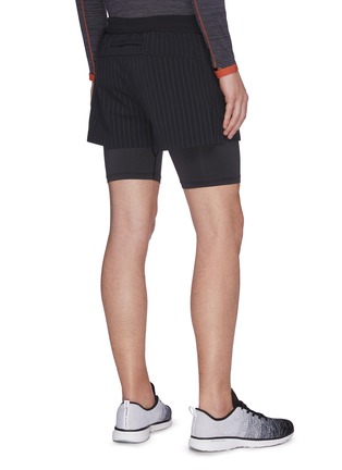 背面 - 点击放大 - PARTICLE FEVER - 拼色条纹双层功能运动短裤