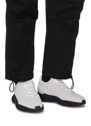 模特儿示范图 - 点击放大 - ADIDAS - x Craig Green CG KONTUUR 2绒面真皮运动鞋