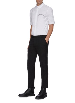 模特儿示范图 - 点击放大 - ALEXANDER MCQUEEN - LOGO短袖衬衫