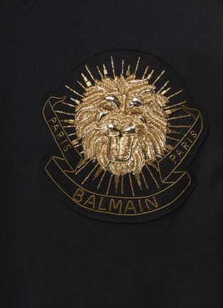 细节 - 点击放大 - BALMAIN - 拼接设计狮子头徽章纯棉卫衣