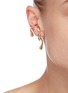模特儿示范图 - 点击放大 - ANNE MANNS - EILA几何造型24k镀金纯银单只耳环