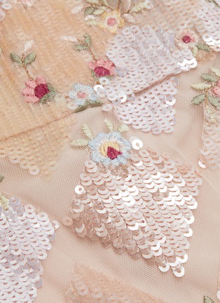 亮片花卉刺绣褶裥透视网纱礼服裙展示图