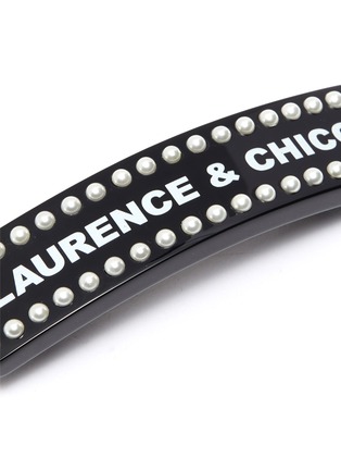 细节 - 点击放大 - LAURENCE & CHICO - 人造珍珠点缀品牌名称发夹