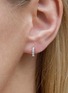 细节 –点击放大 - GENTLE DIAMONDS - CELIA培育钻石9k金圆环单只耳环