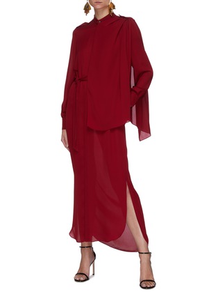 模特示范图 - 点击放大 - ROLAND MOURET - Northcott系带搭叠垂坠布饰真丝连衣裙