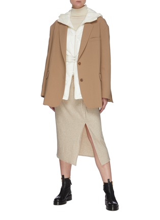 模特儿示范图 - 点击放大 - MONCLER - 腰带绗缝夹棉连帽大衣