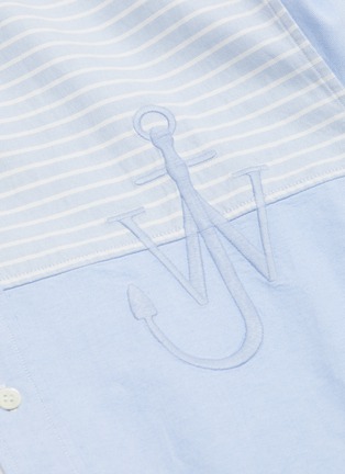  - JW ANDERSON - logo刺绣条纹拼贴牛津布衬衫