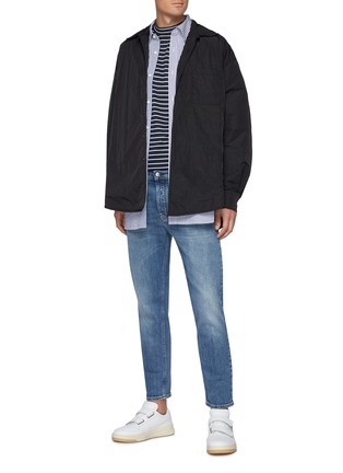 模特儿示范图 - 点击放大 - ACNE STUDIOS - 水洗锥形露踝牛仔裤