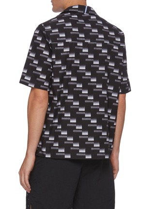 背面 - 点击放大 - MC Q - FANTASMA拼色几何图案纯棉短袖衬衫