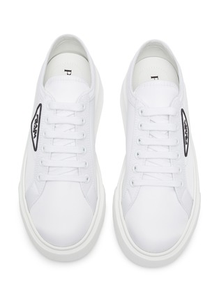 细节 - 点击放大 - PRADA - Logo patch low top nylon gabardine sneakers